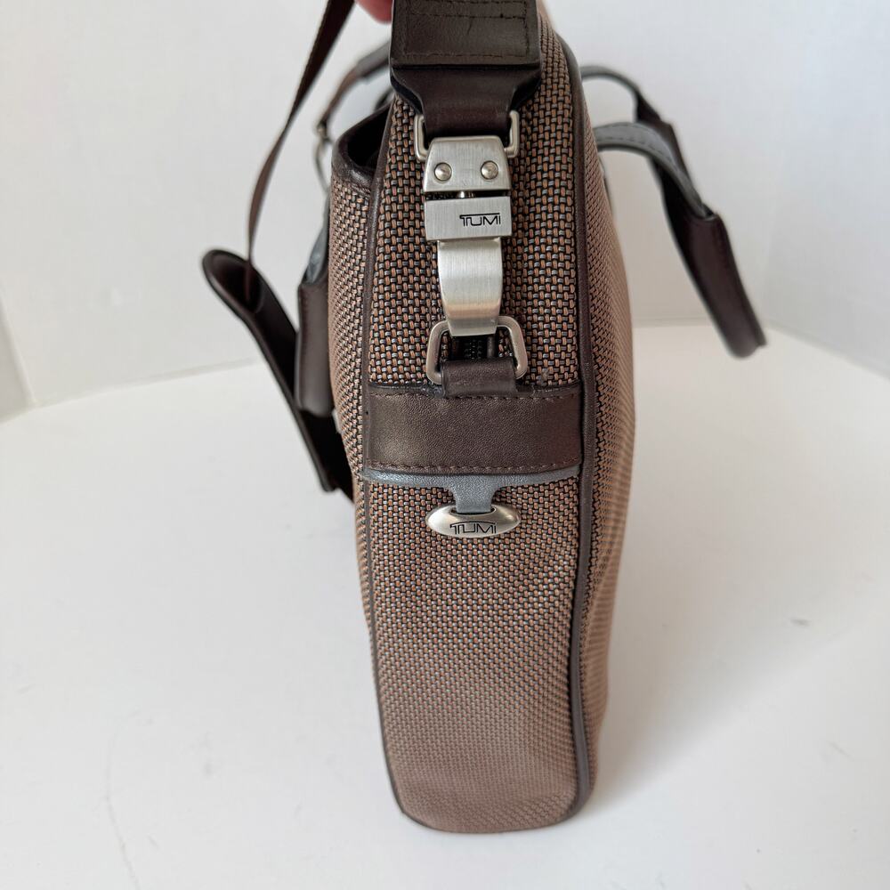 Tumi Brown Ballistic Nylon Leather Trim Laptop Briefcase Messenger Bag - Picture 7 of 14